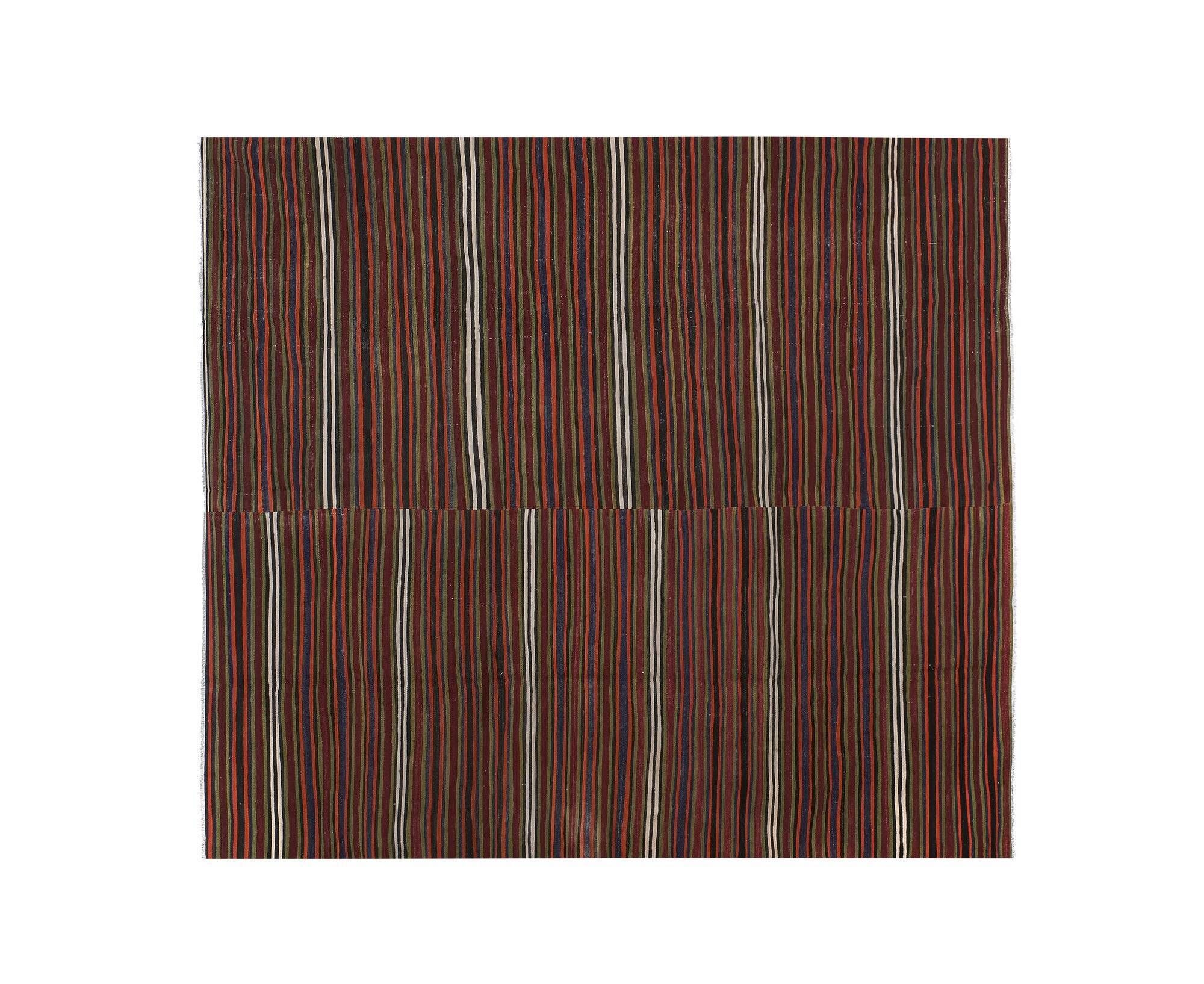 Vintage Turkish kilim, handwoven, 282x325 cm.