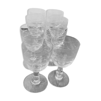 Chiseled crystal glasses