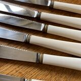6 knives