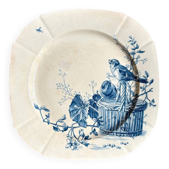 Assiette plate Gien en terre de fer bleue, service "Oiseaux" vers 1870 n°1