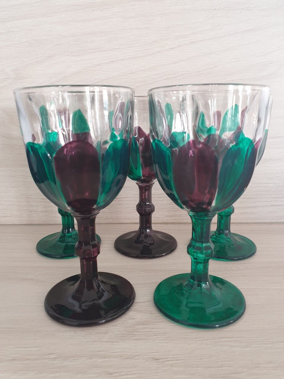 Wine glasses 80s