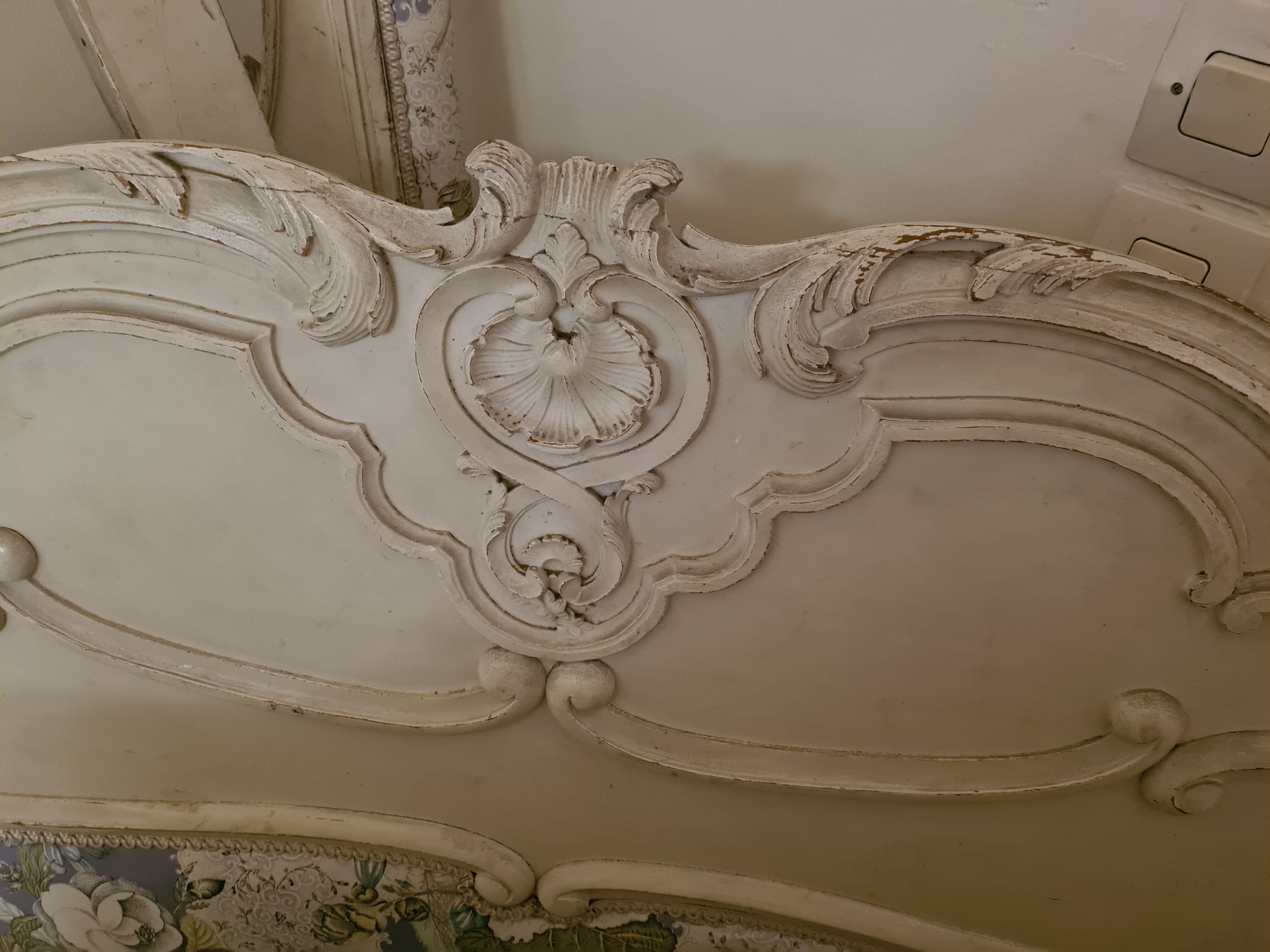 Louis XV style alcove bed, 19th era