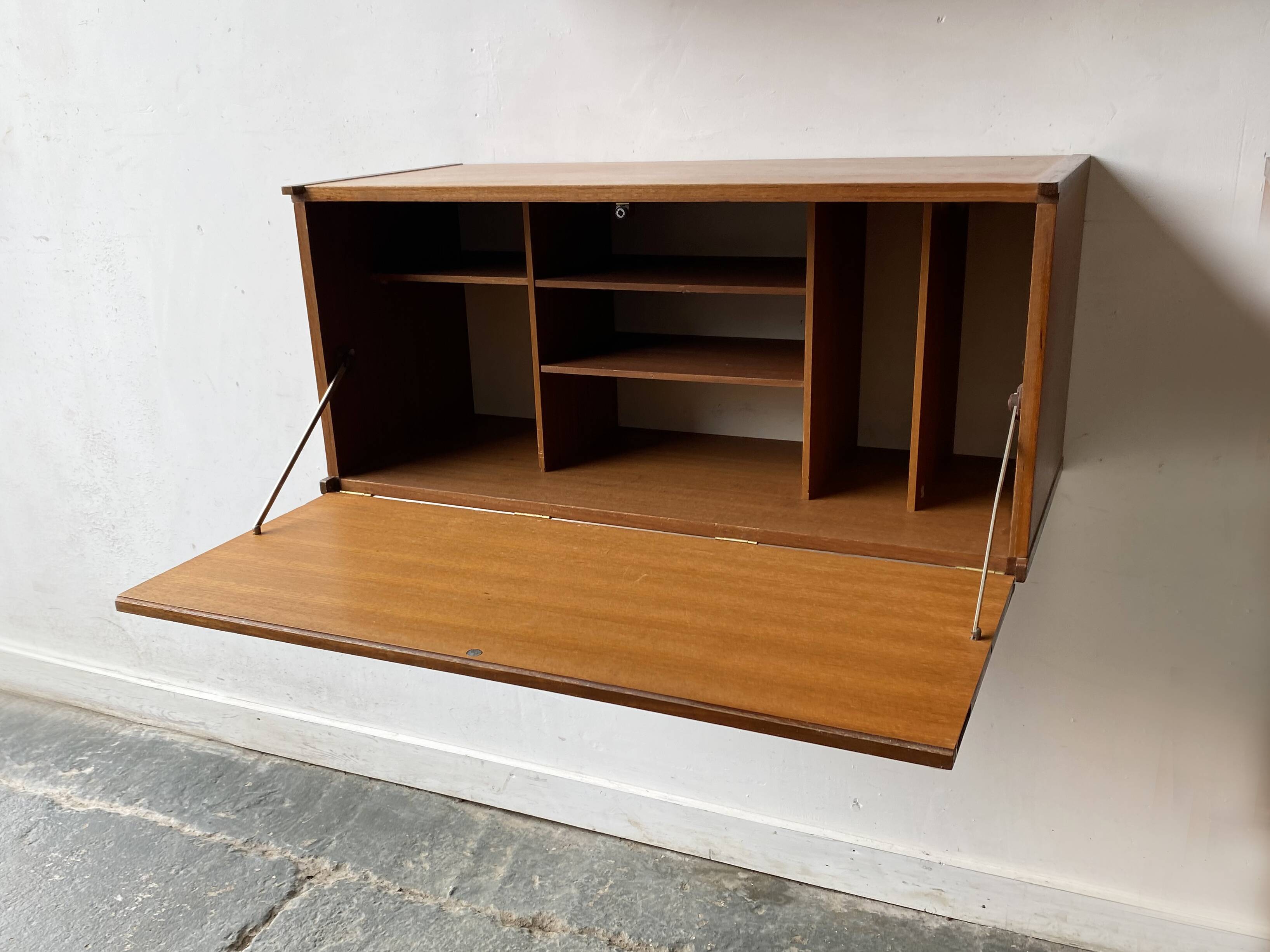 1960’s mid century Beaver & Tapley wall mounted desk unit