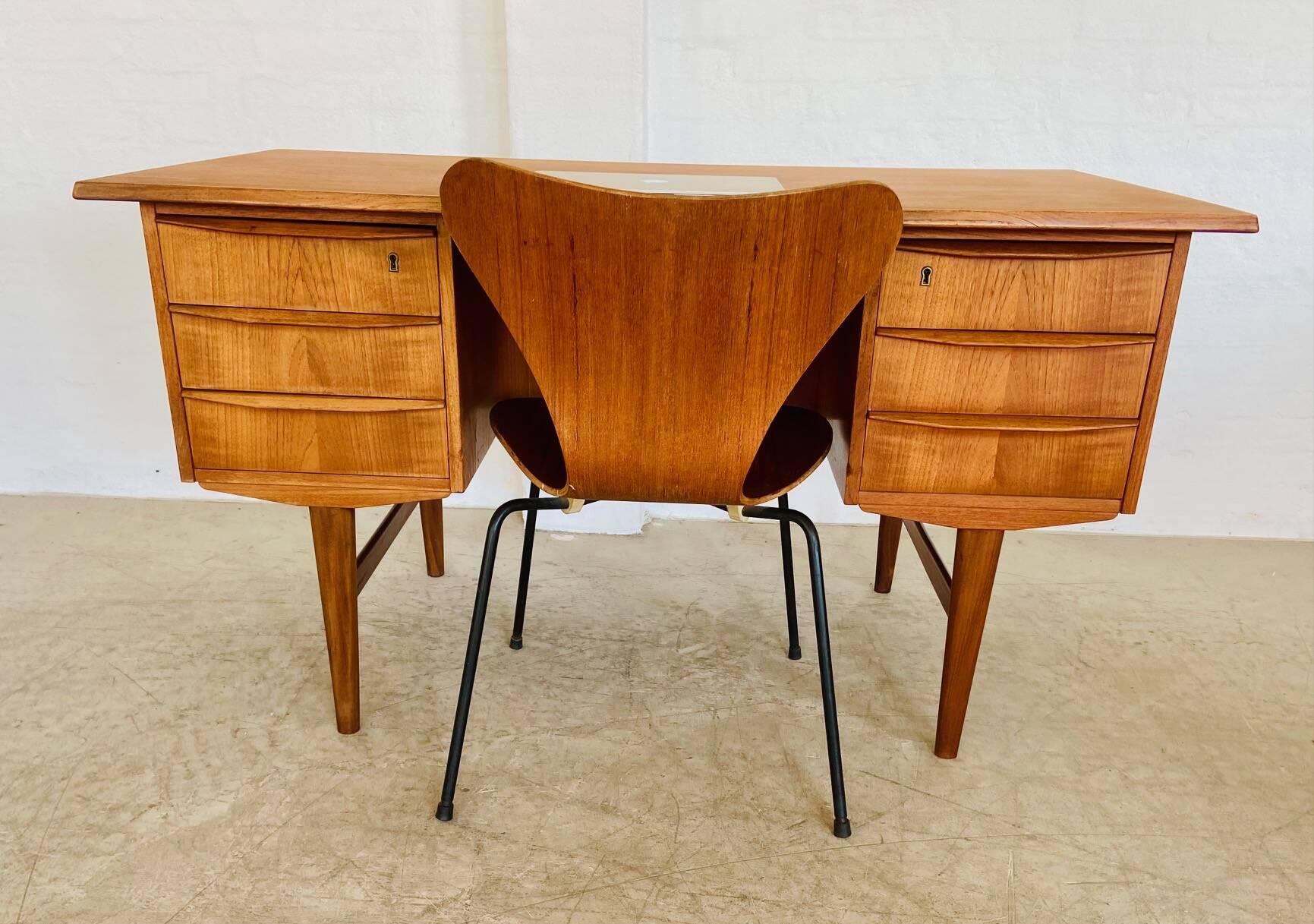 Vintage retro danish mid century teak desk 1960s