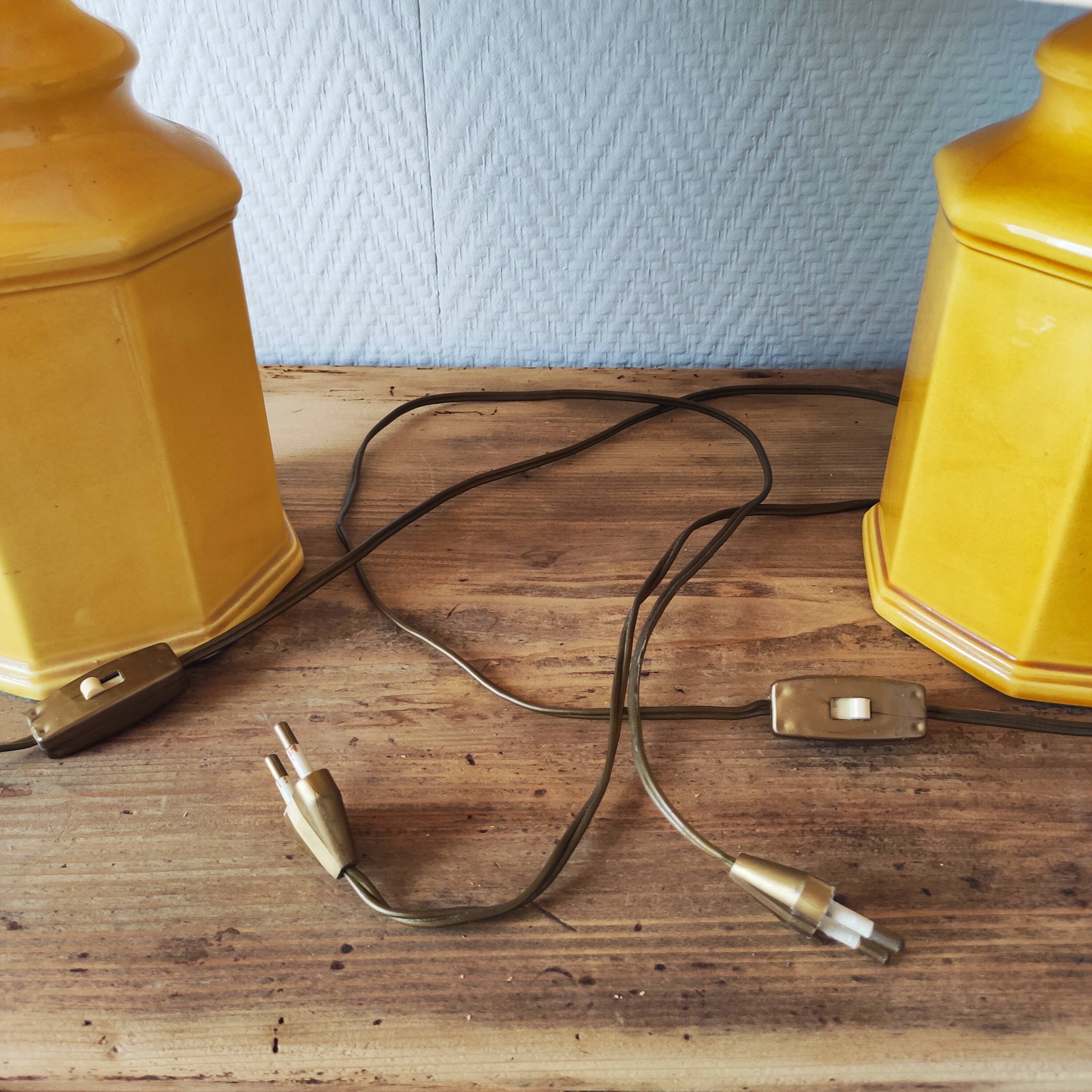 Pair of yellow ceramic lamps, 1980