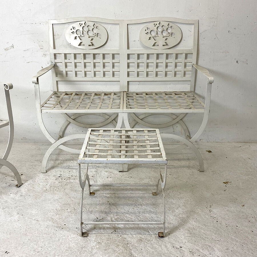 Metal garden furniture