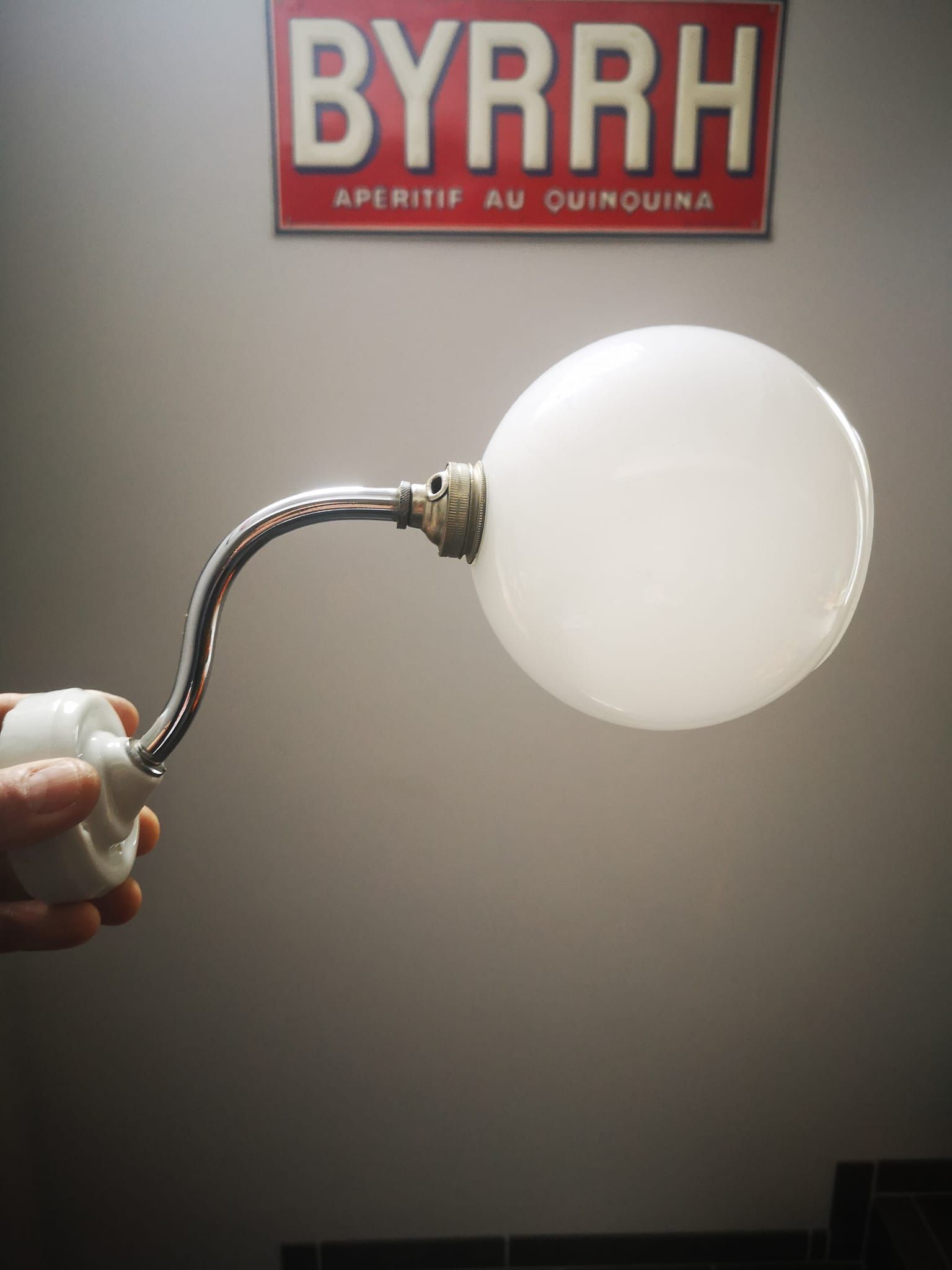 Wall lamp old opaline silver metal globe & porcelain base Art Deco 1930 TBE gooseneck