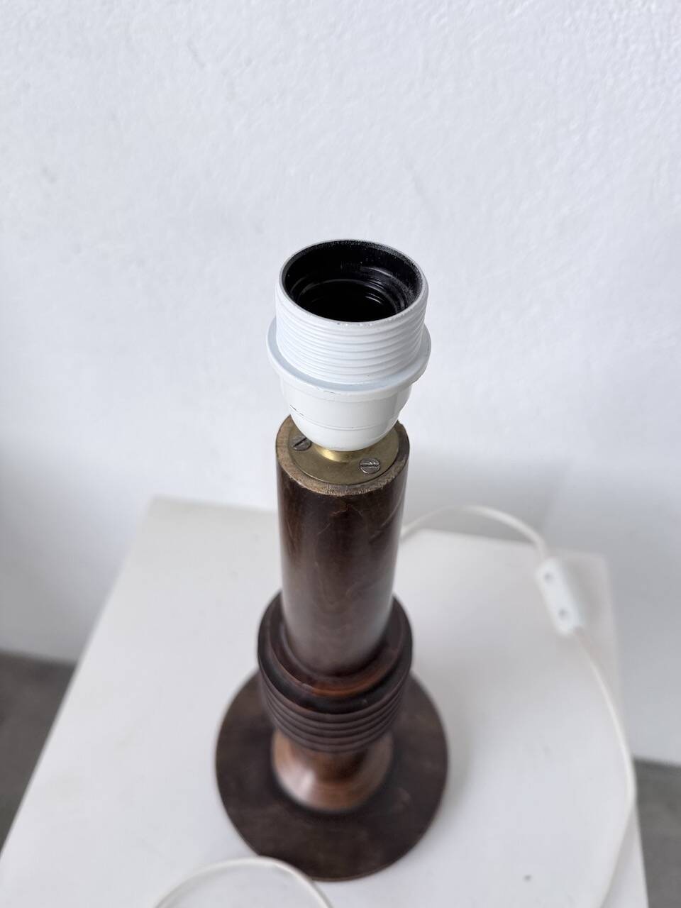 1940s Art Deco oak desk lamp