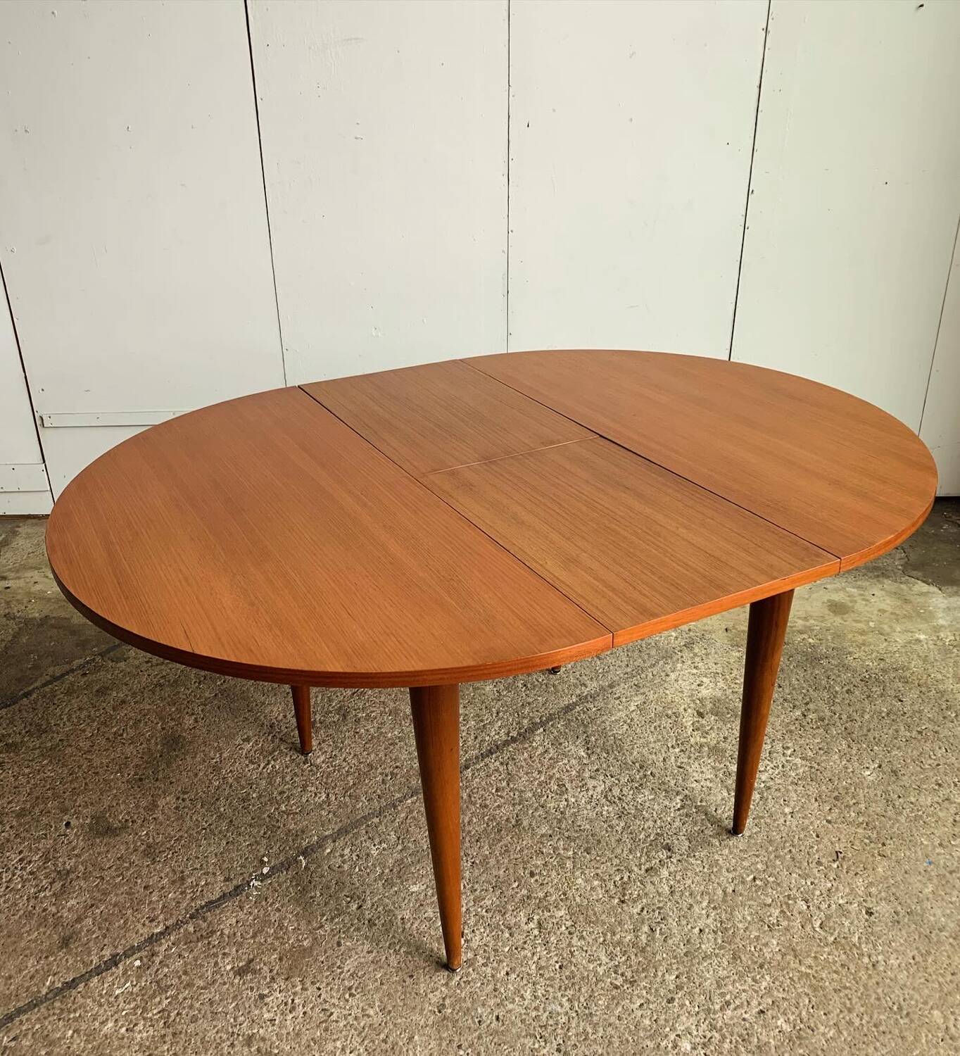 Vintage round extendable table