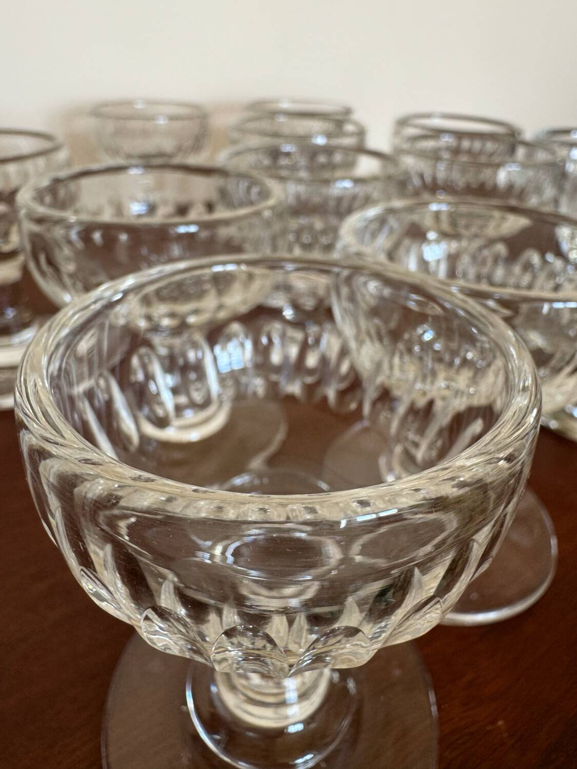 Antique crystal stemmed glasses (X12)