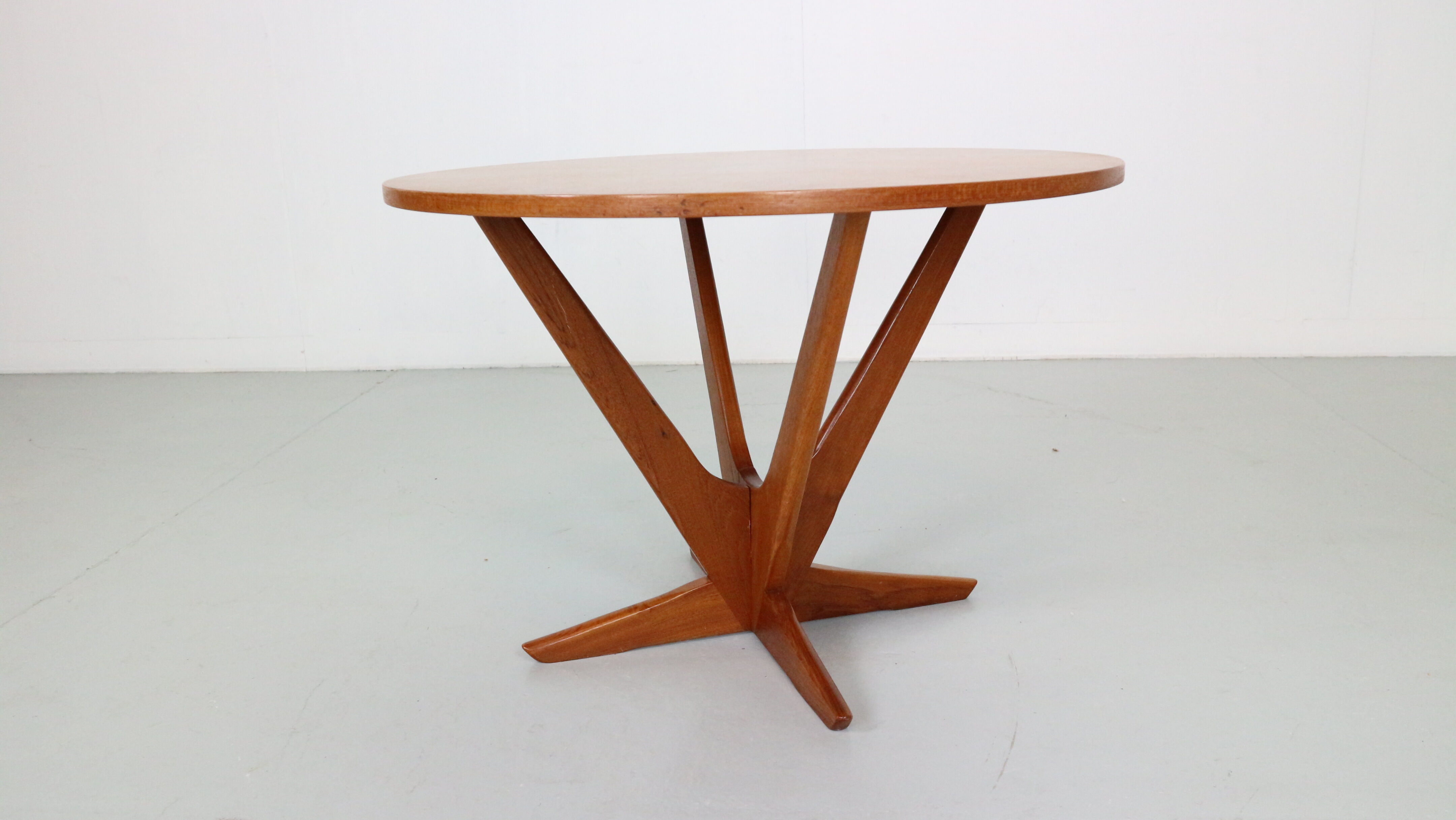 Søren Georg Jensen  Teak Round Coffee Table for Kubus, 1960 Denmark