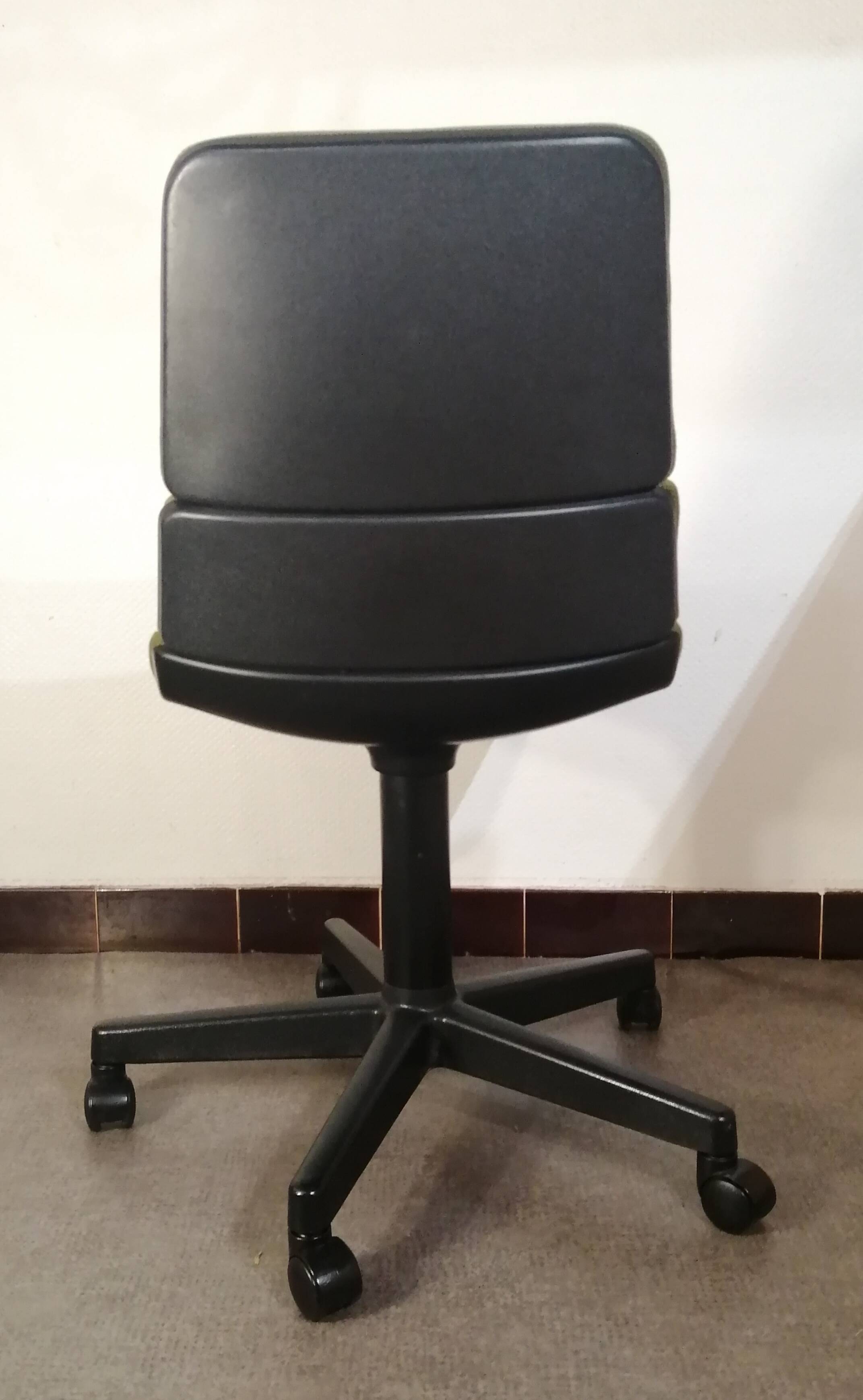 Green designer office armchair model s15 from Martin Stoll vintage 1970.