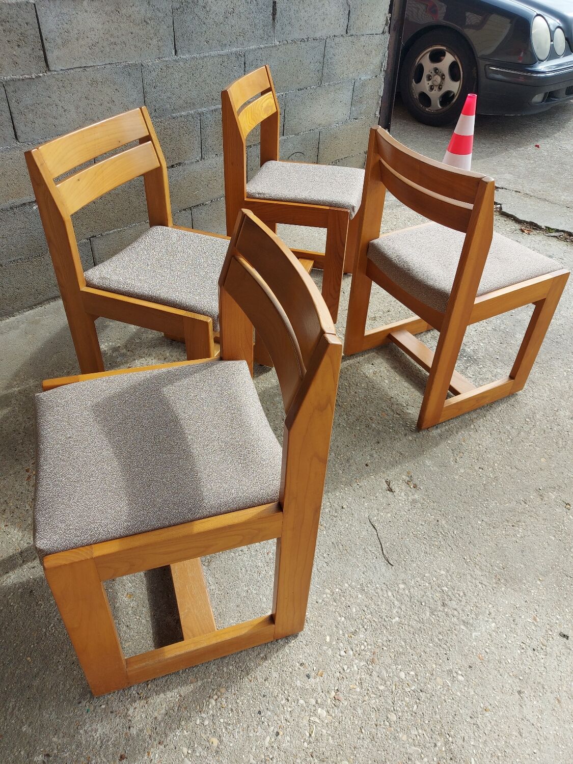 Set 4 chairs, scandinavian shape, year 1983