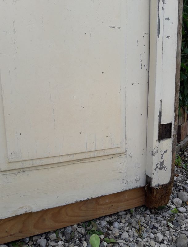 Entrance door 105x211cm + frame