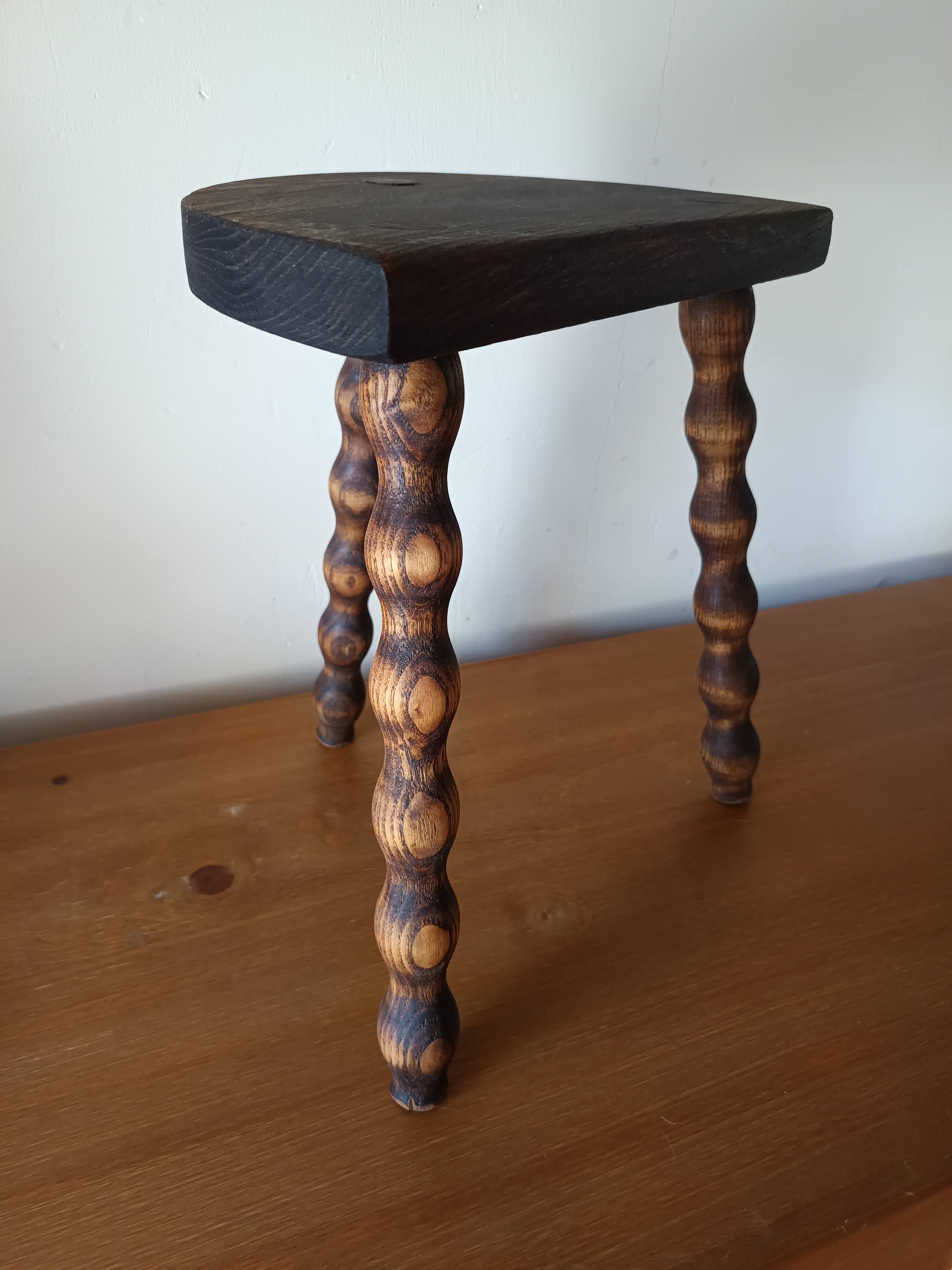 Tabouret tripode vintage