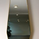 Miroir italien forme libre en laiton doré, 60’s
