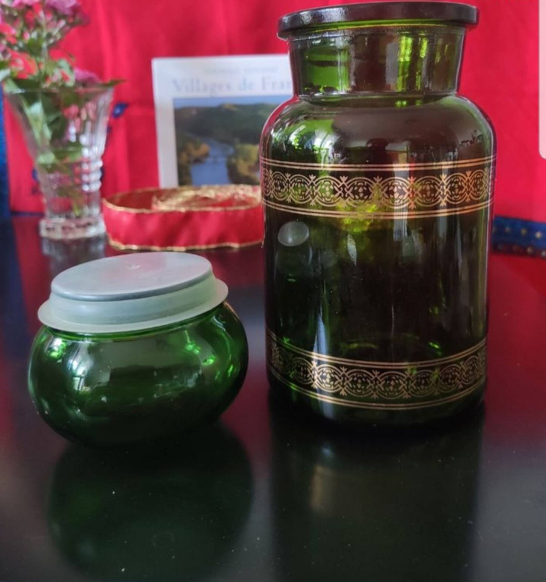 Green apothecary jar Belgium