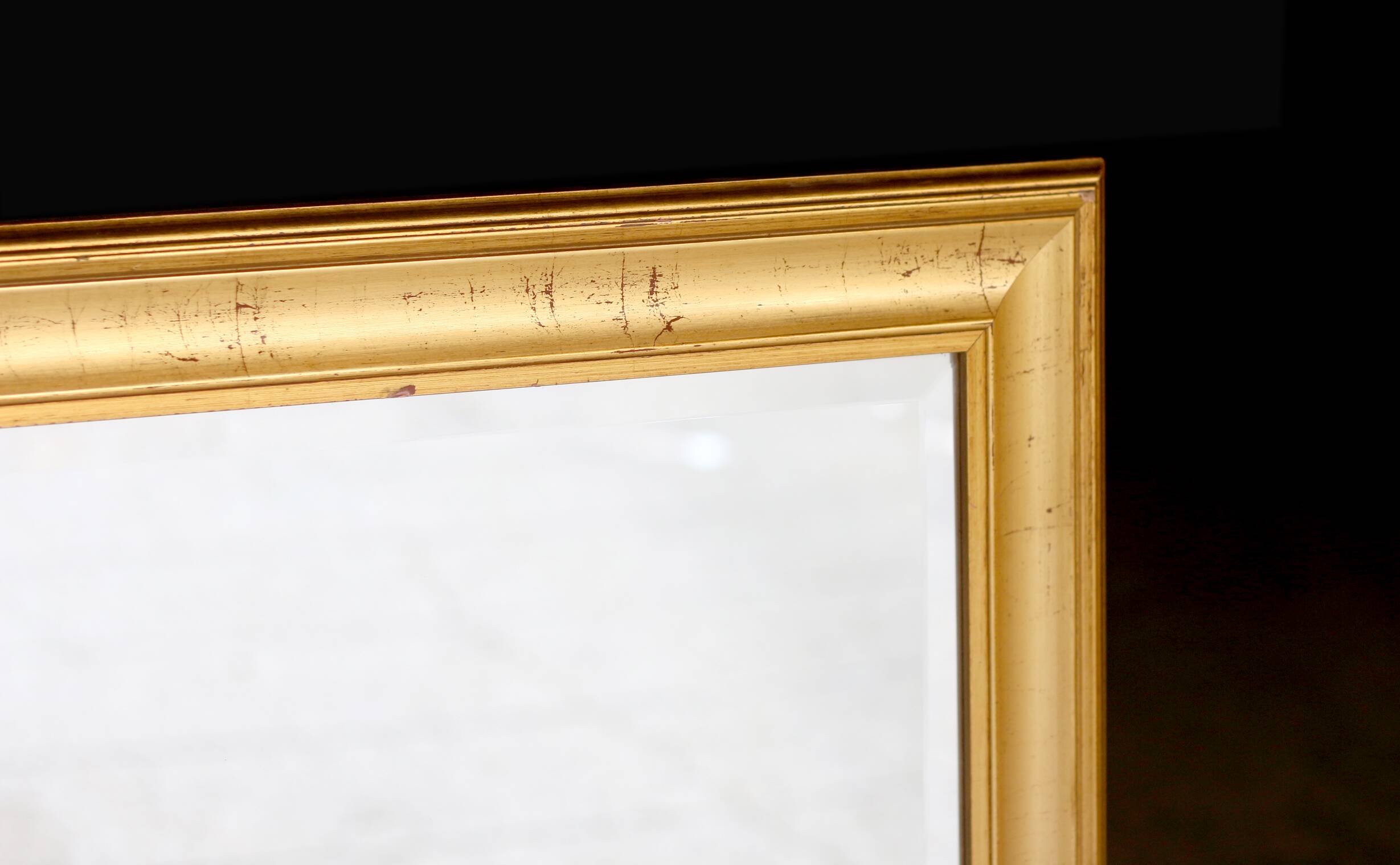 Miroir de cheminée en bois et stuc doré