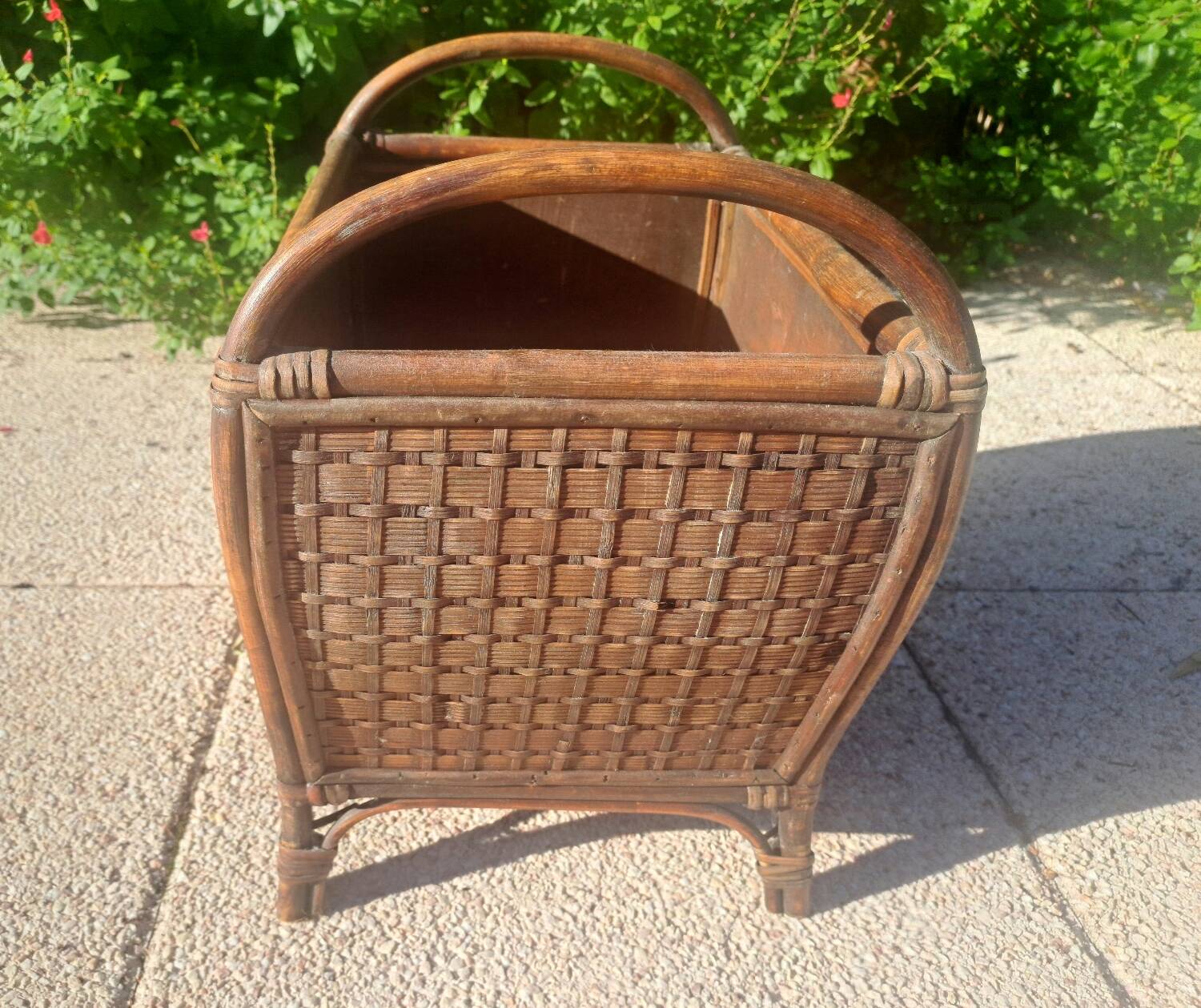 Rattan magazine rack