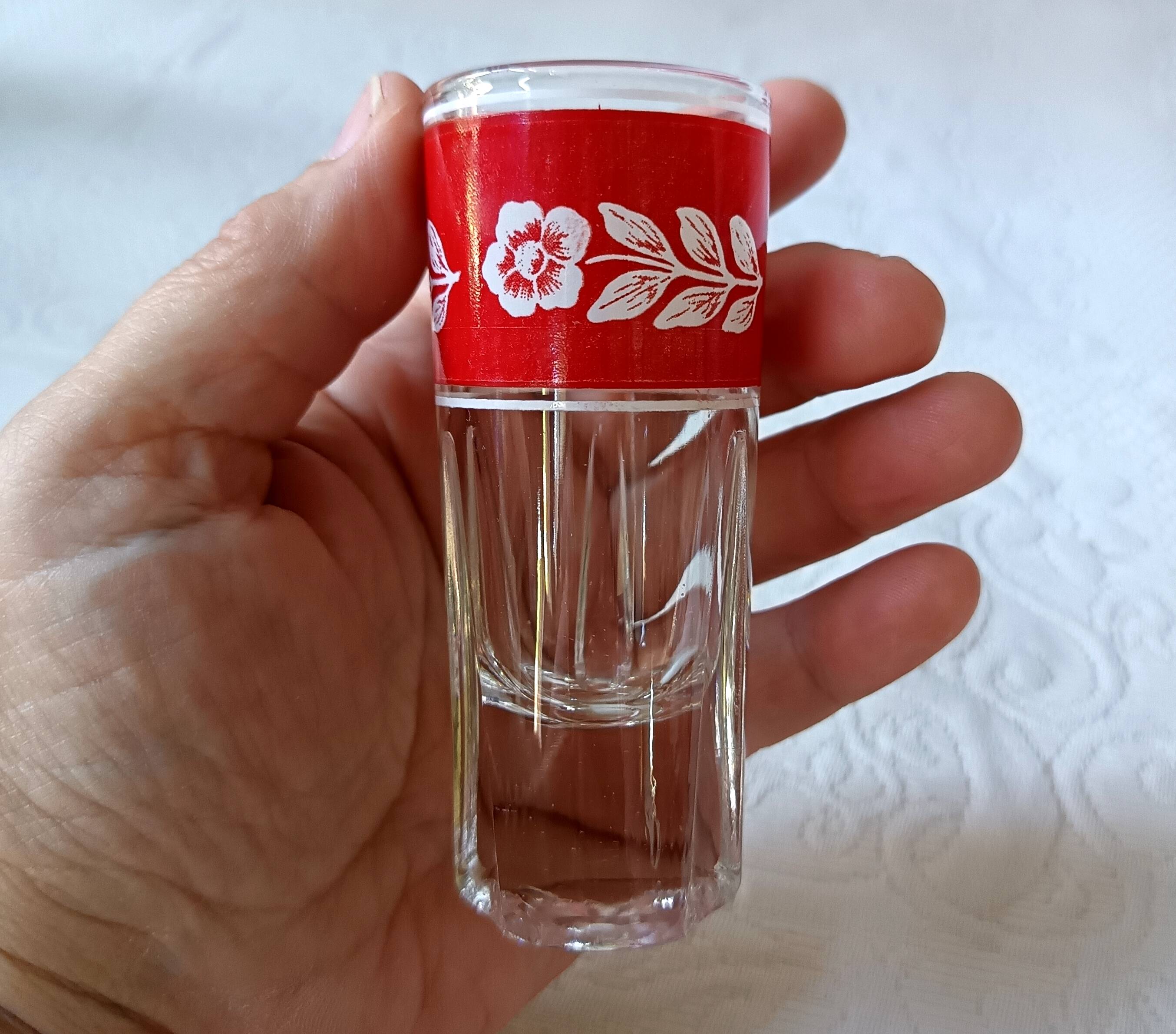 6 vintage red and white flower decorated liqueur glasses