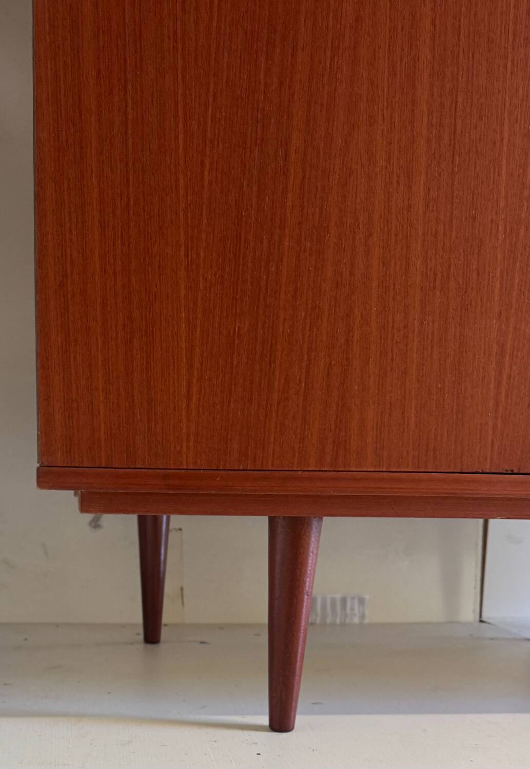 Armoire vintage scandinave