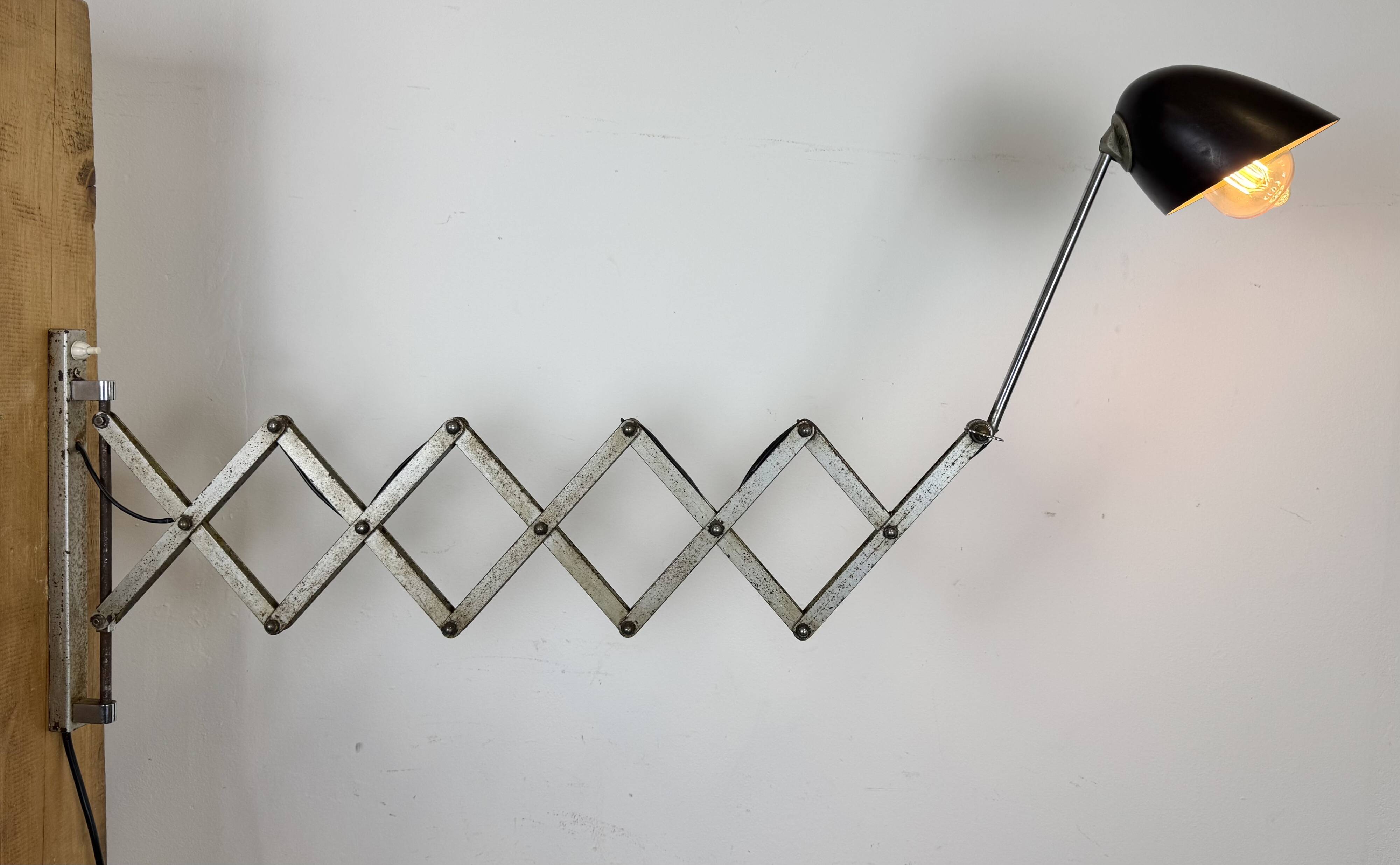 Industrial Midcentury Scissor Wall Lamp, 1950s