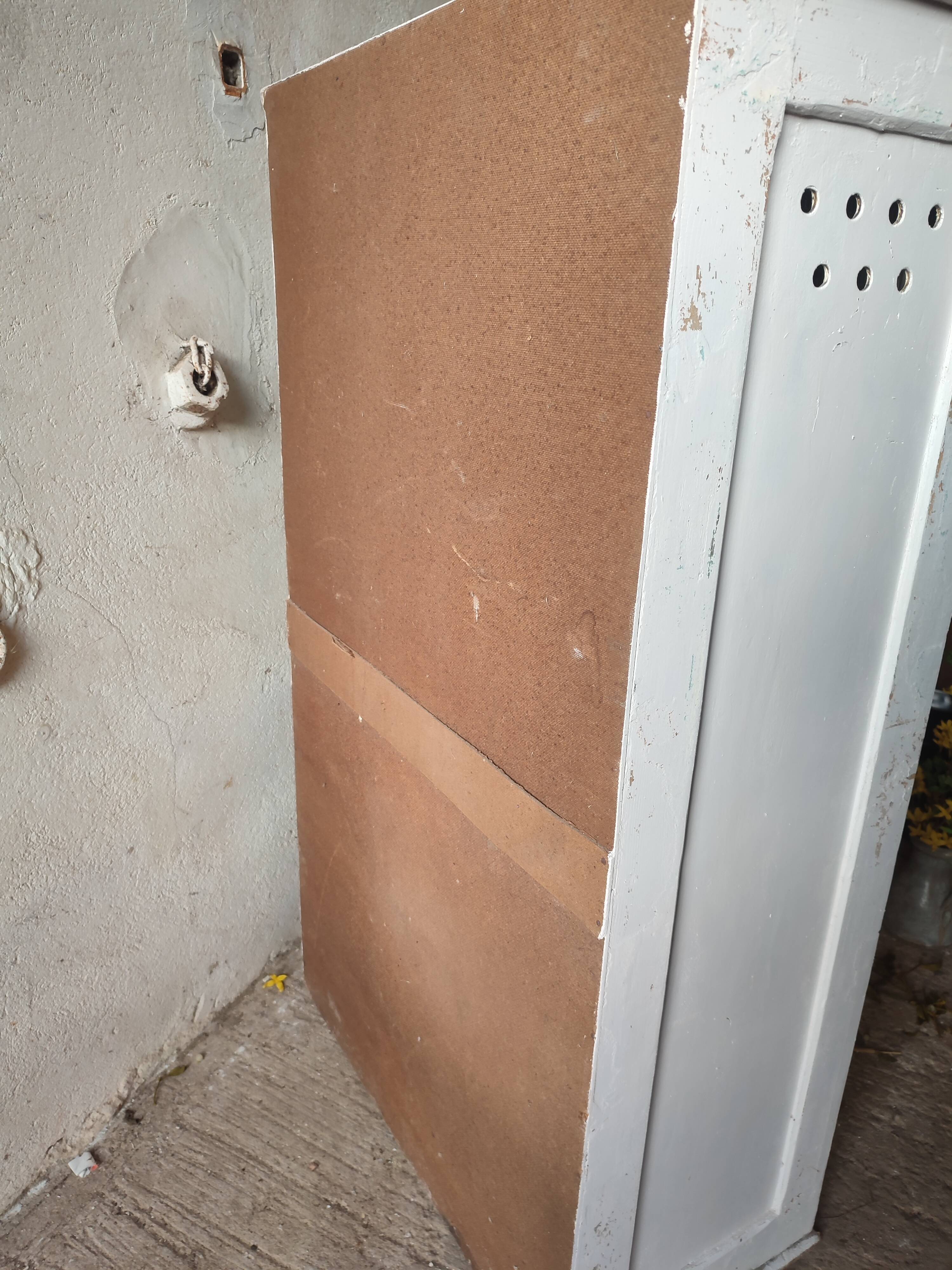 Small Parisian wardrobe