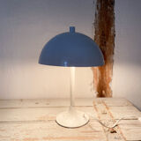 Metal mushroom lamp