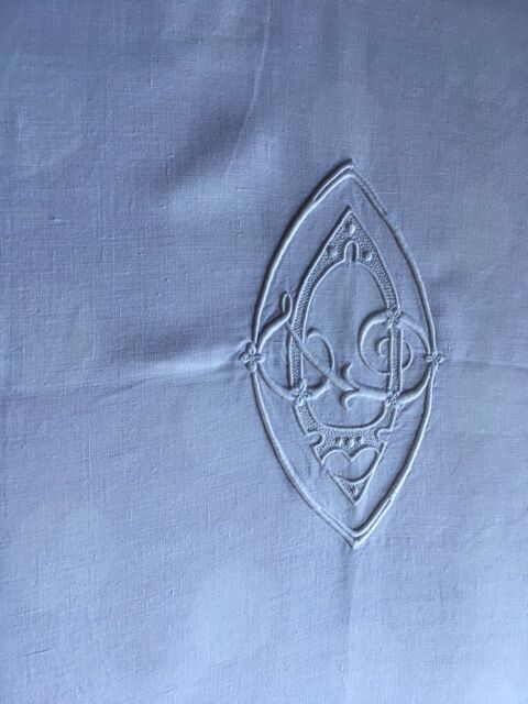 Antique white linen sheet embroidered by hand and monogram TD 226 x 320