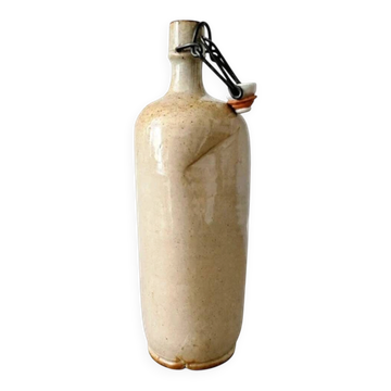 Bouteille à bouchon swing en grès français vintage