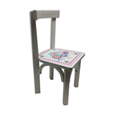 Chaise en bois pour enfant