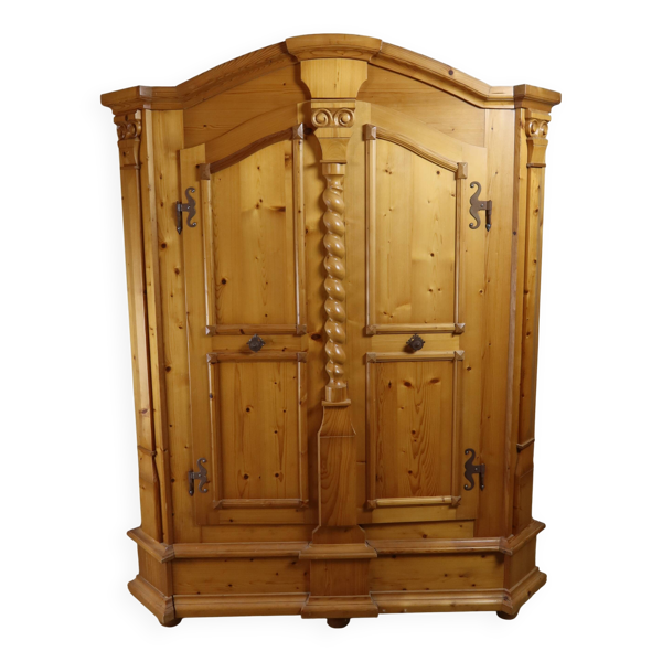 armoire en pin