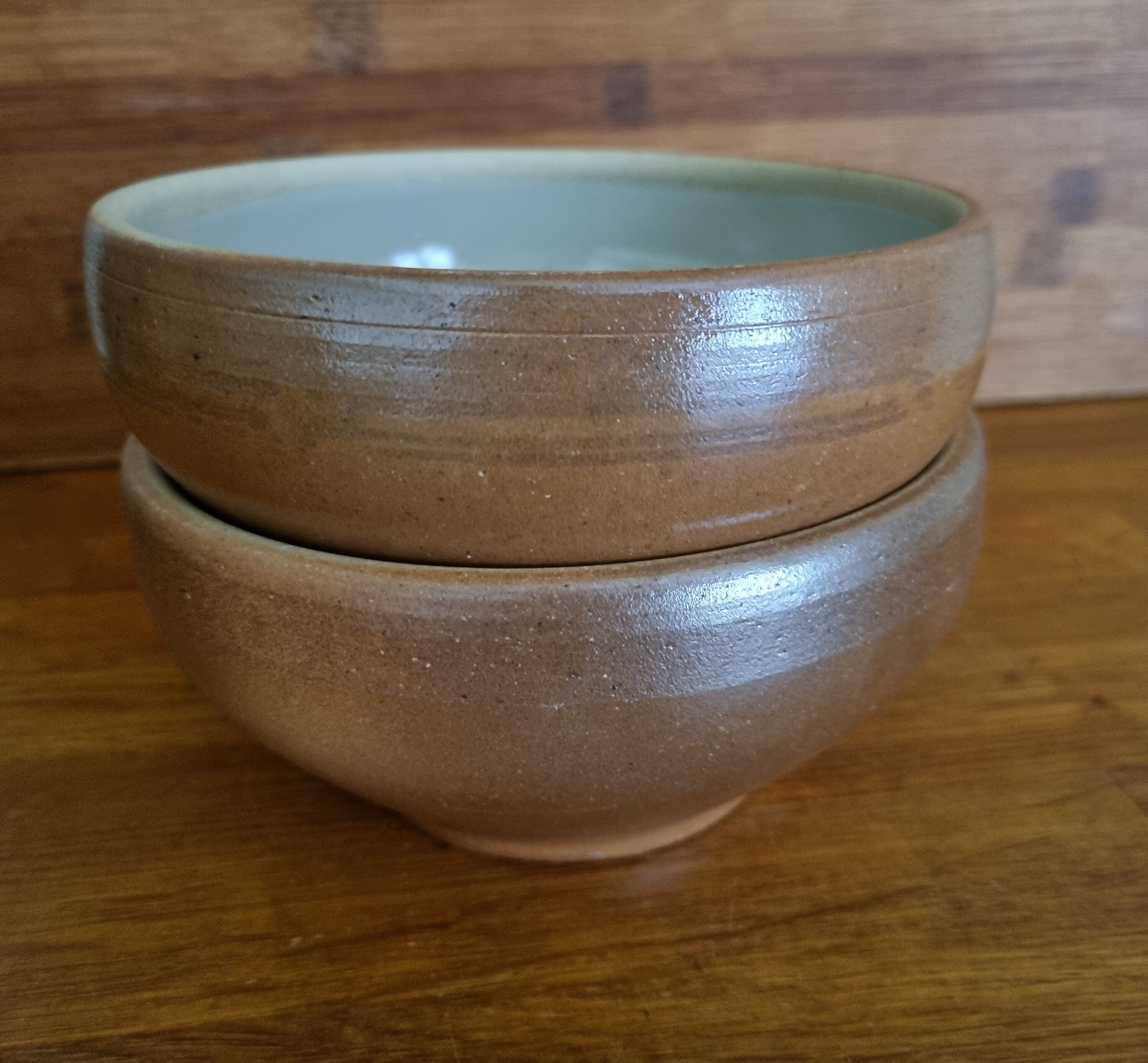 Set of 2 vintage stoneware bowls No. 1