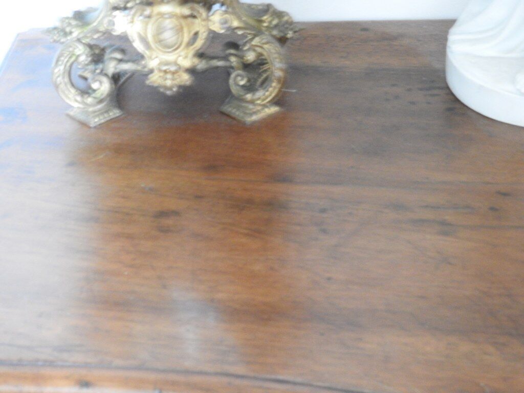 18th century Dresser
