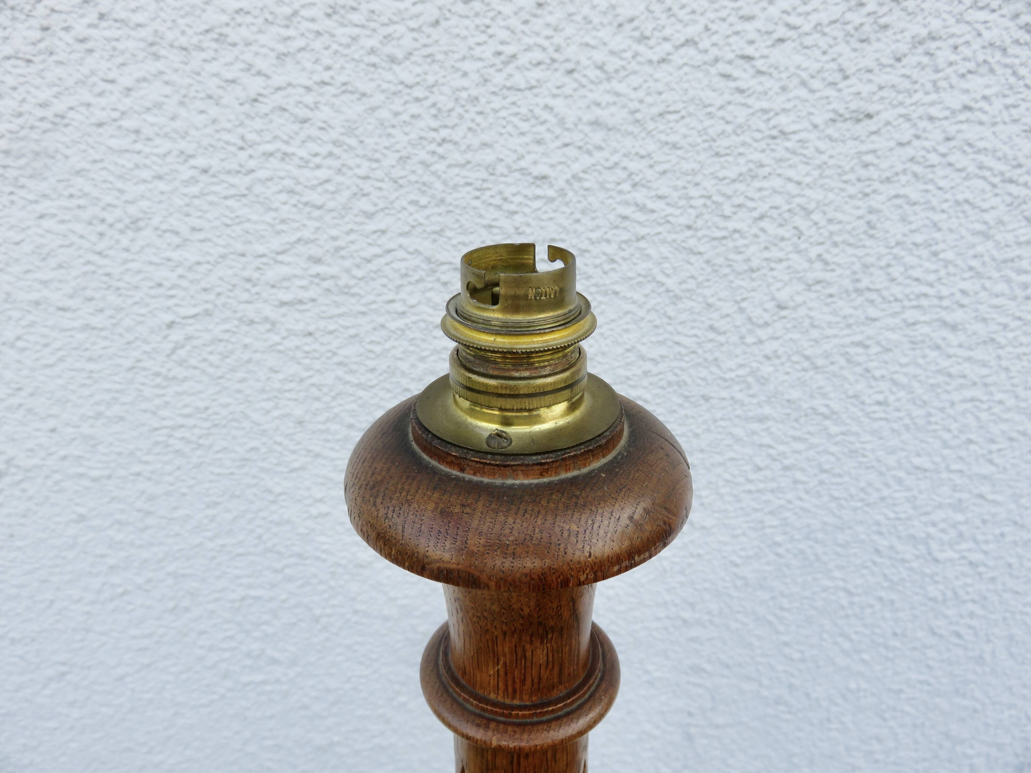 Art Deco tapered floor lamp in solid oak from the 1930s-1940s.