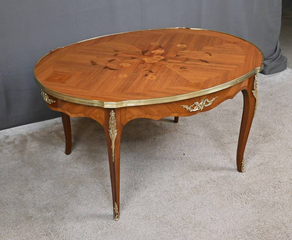 Rosewood marquetry coffee table, Louis XV style – Mid 20th century