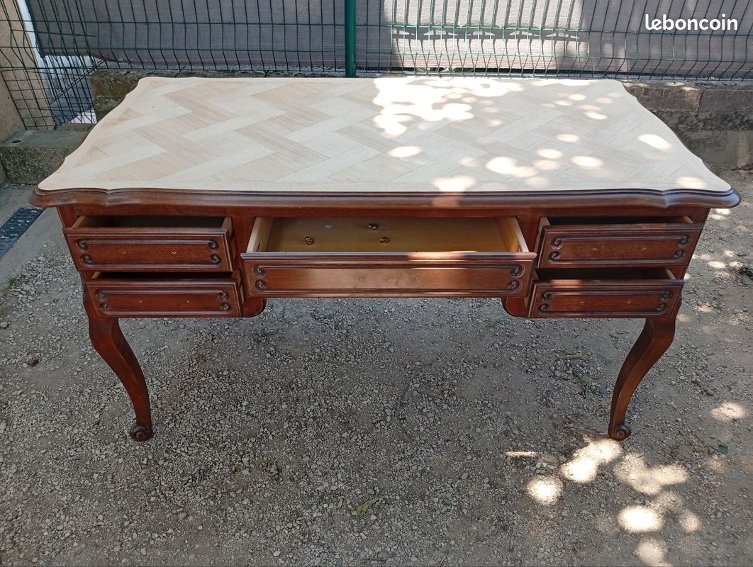 Bureau style louis XV