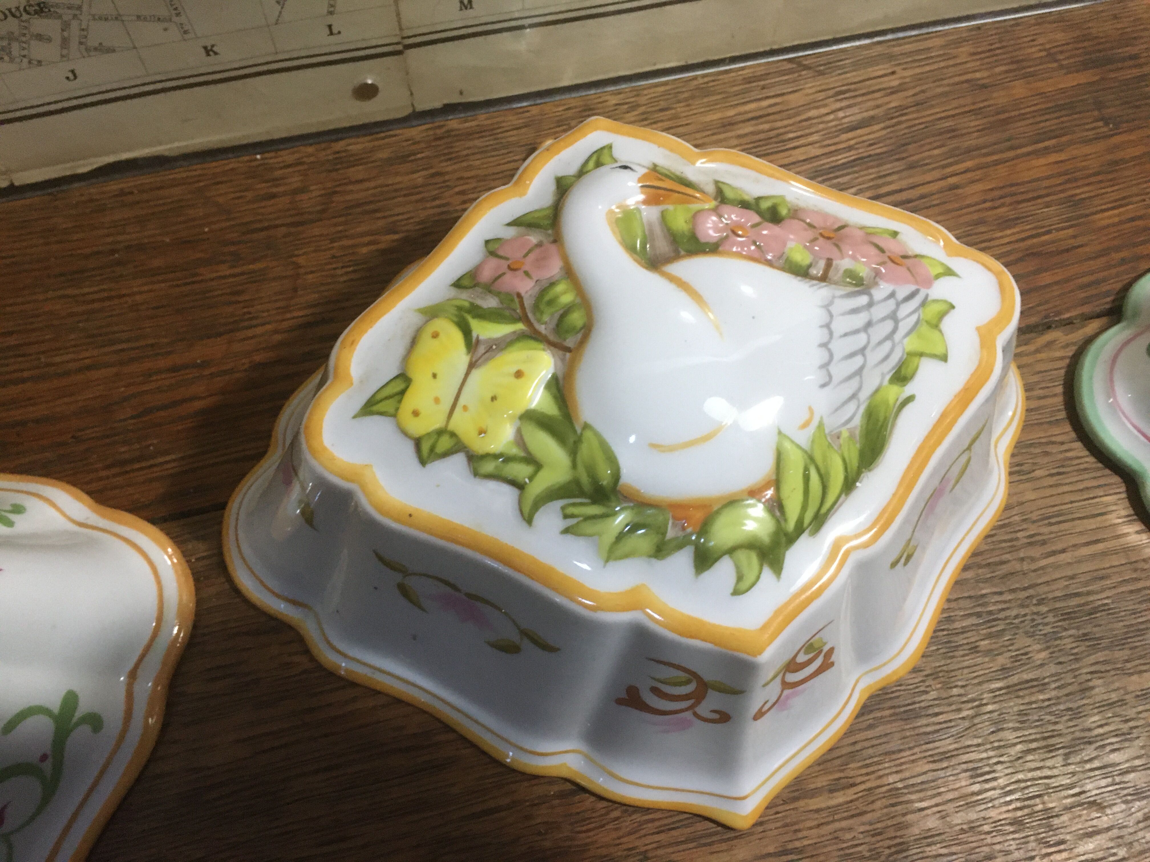 Decorative jelly mold