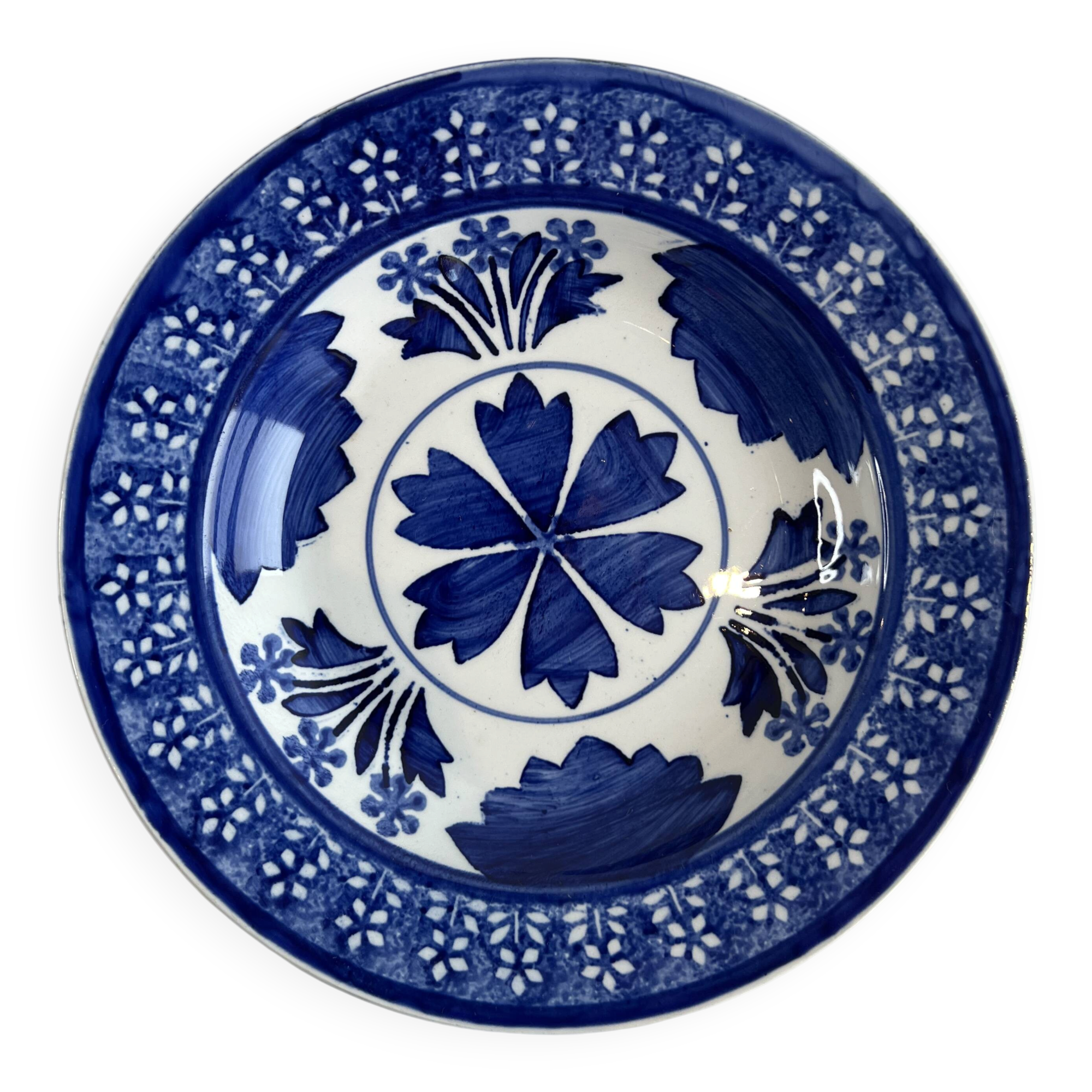 Small plate iron earth Choisy le Roi