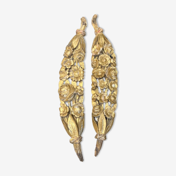 Pair of gilded wood decorated with floral garlands