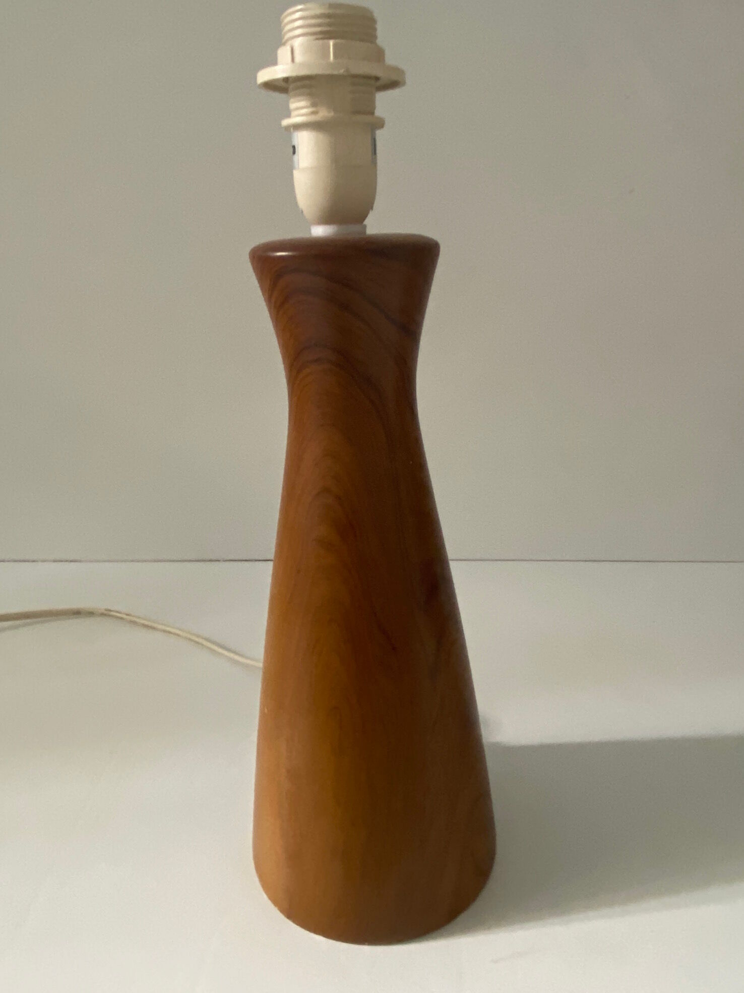 Ceramic lamp, Scandinavian spirit, wood pattern