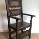 Suite d’un fauteuil et d'une paire de chaises en noyer d'époque Renaissance italienne
