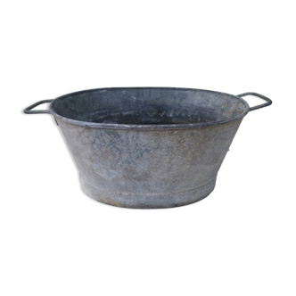 Galvanized basin / zinc
