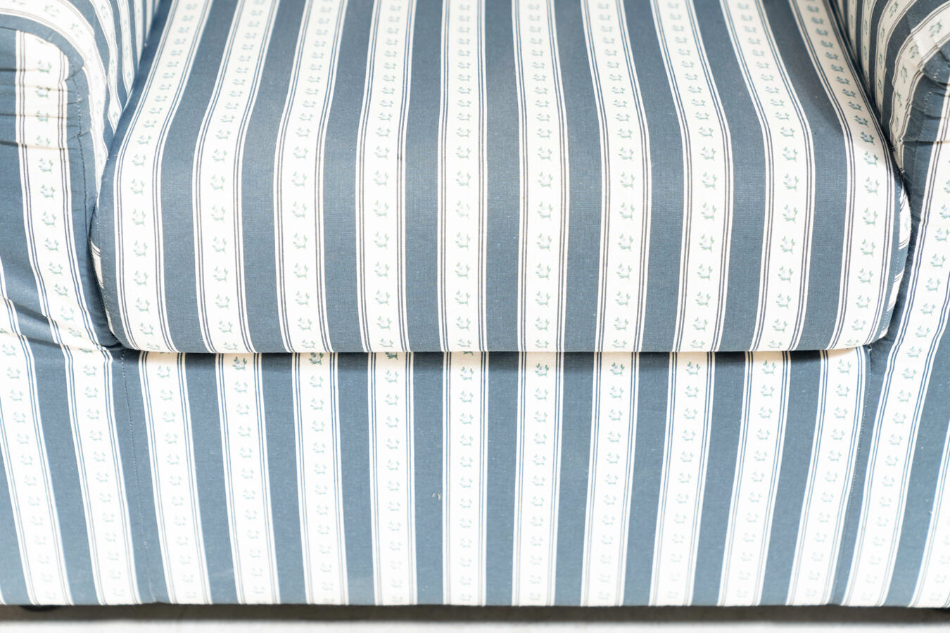 Armchair, striped fabric with flowers, 80s/90s