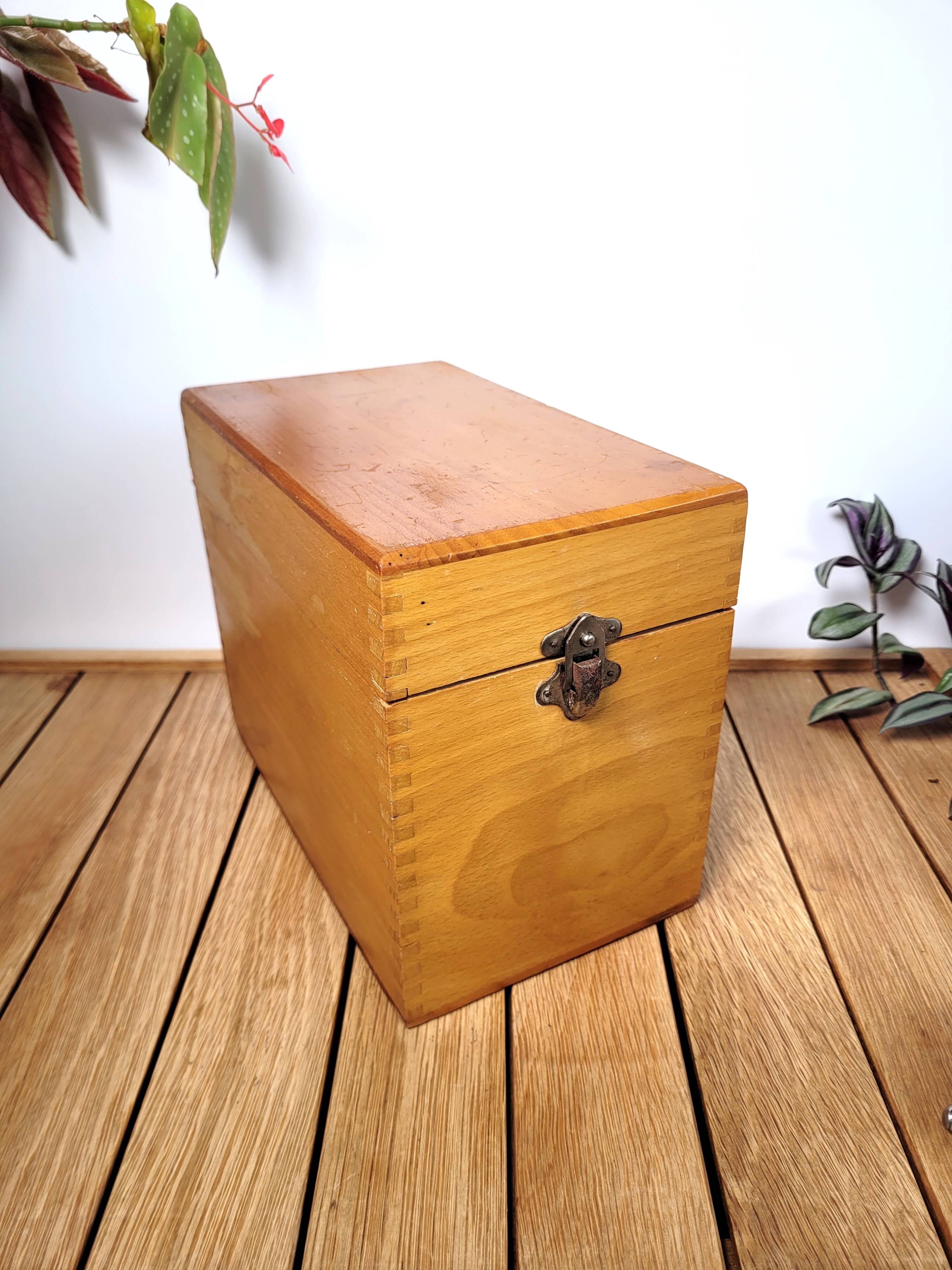 Filing box with cardboard cards 1960