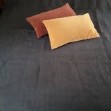 Bed or sofa top in washed hemp dyed
