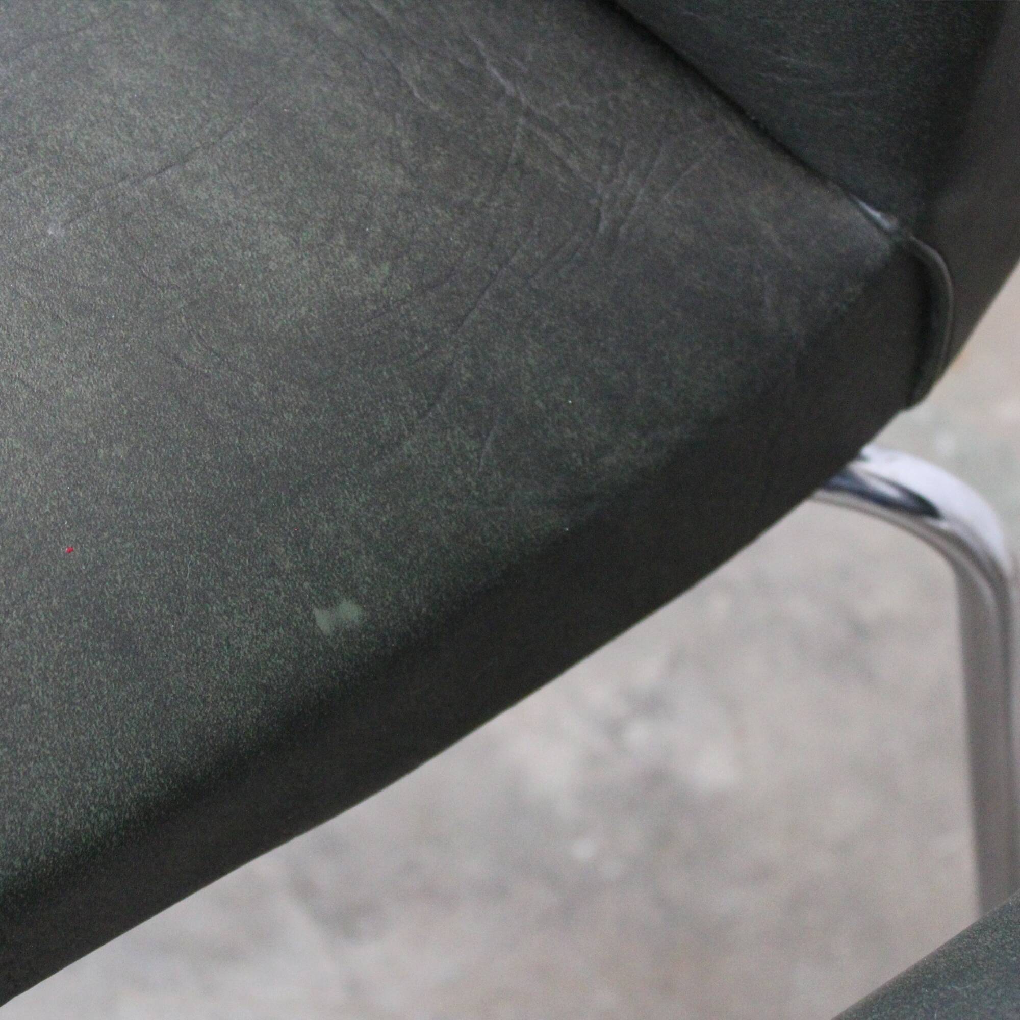 Set of 6 Robert chairs by Pierre Guariche for Meurop 1960s