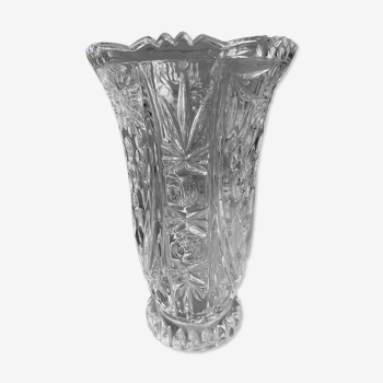 Vase en verre ciselé