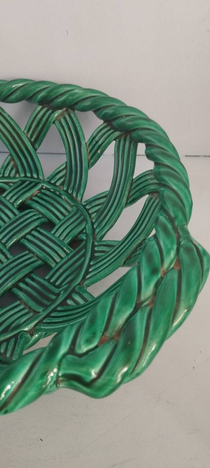 Green braided ceramic bowl