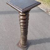 Press screw column
